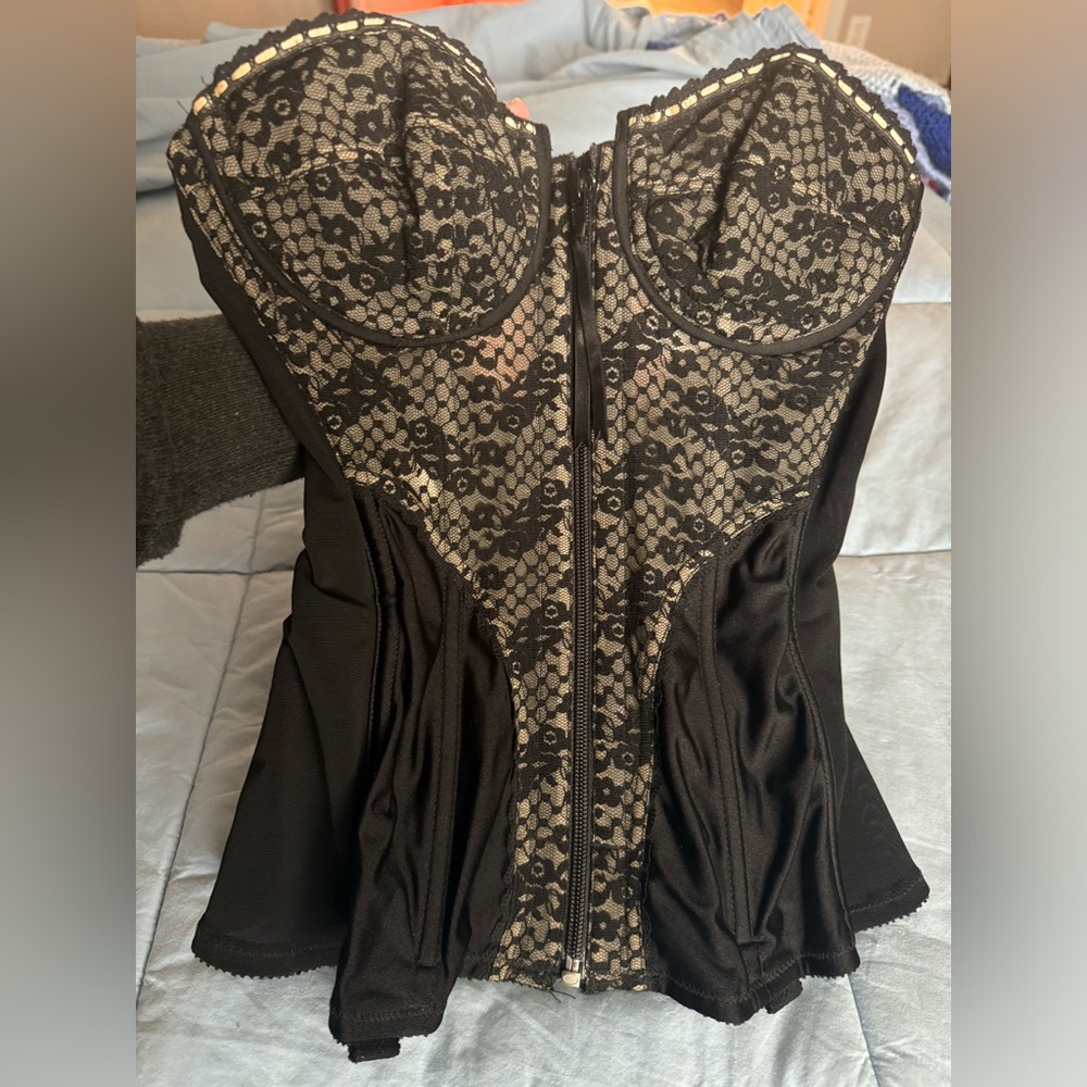 Vintage 32C Black/Nude Merry Widow Longline Bra-Bustier